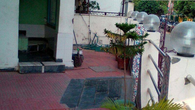 Shree Krishna Hotel, Ahmedabad 5
